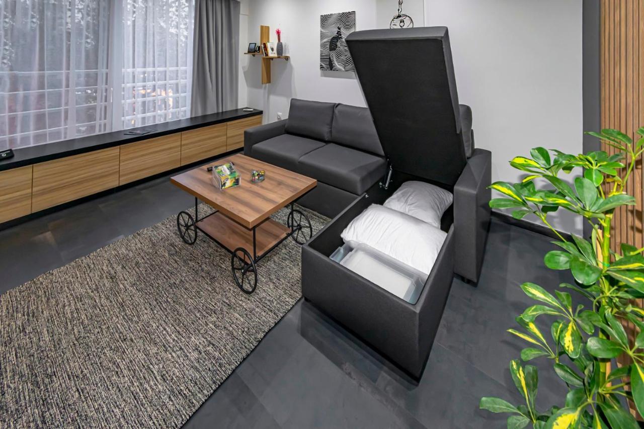 Apartment Tsimiski Contemporary 3 *