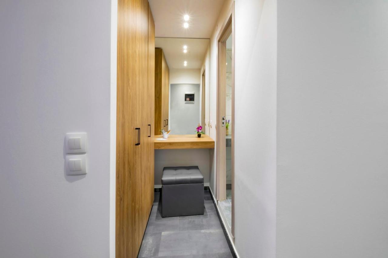 Apartment Tsimiski Contemporary 3 *